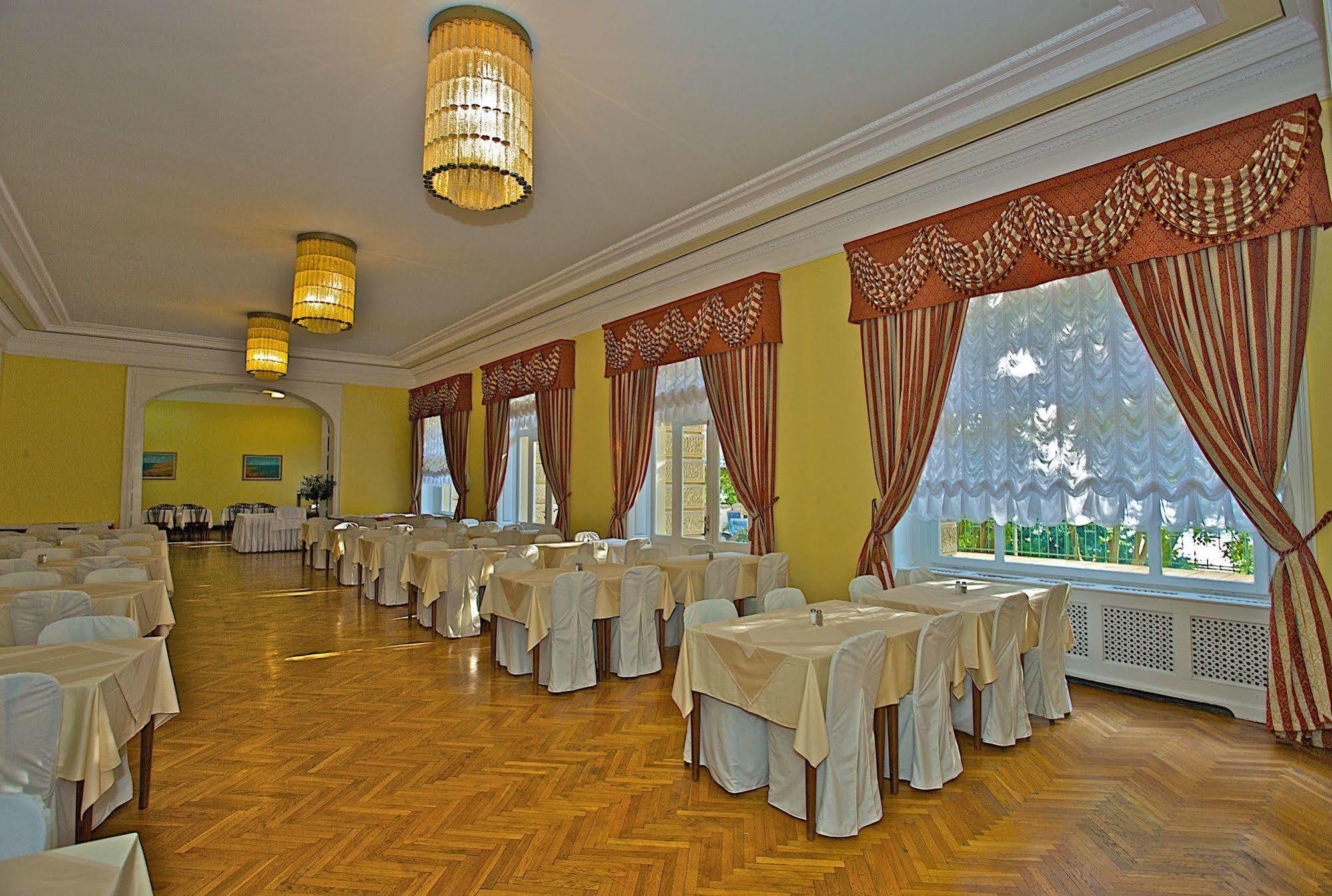 Guest House Hotel Riviera PUY 외부 사진